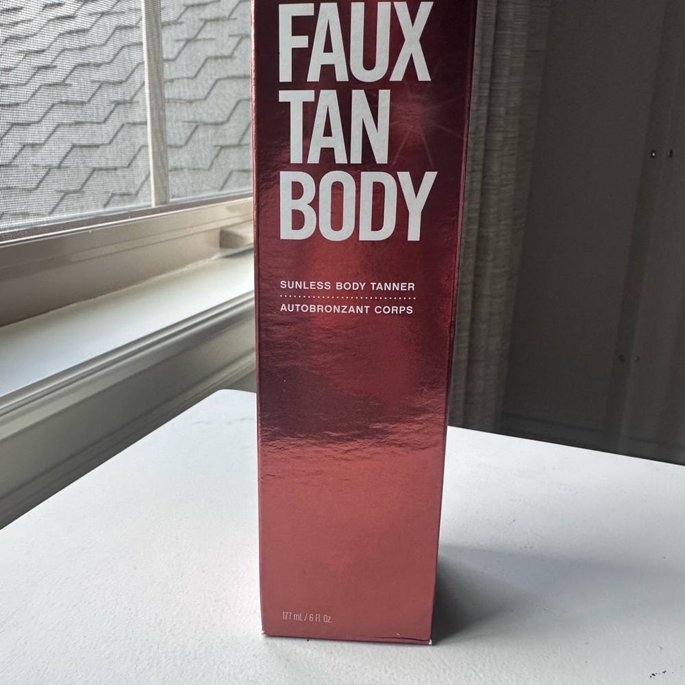 bareMinerals Faux Tan Body Sunless Body Tanner - White - Picture 3 of 4